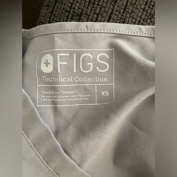 Figs Gray Scrub Set with Red Accents - Picture 4 of 9